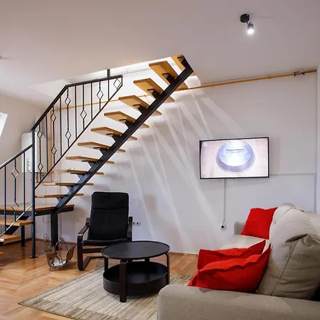 Special 2009 アパート スボティツァ